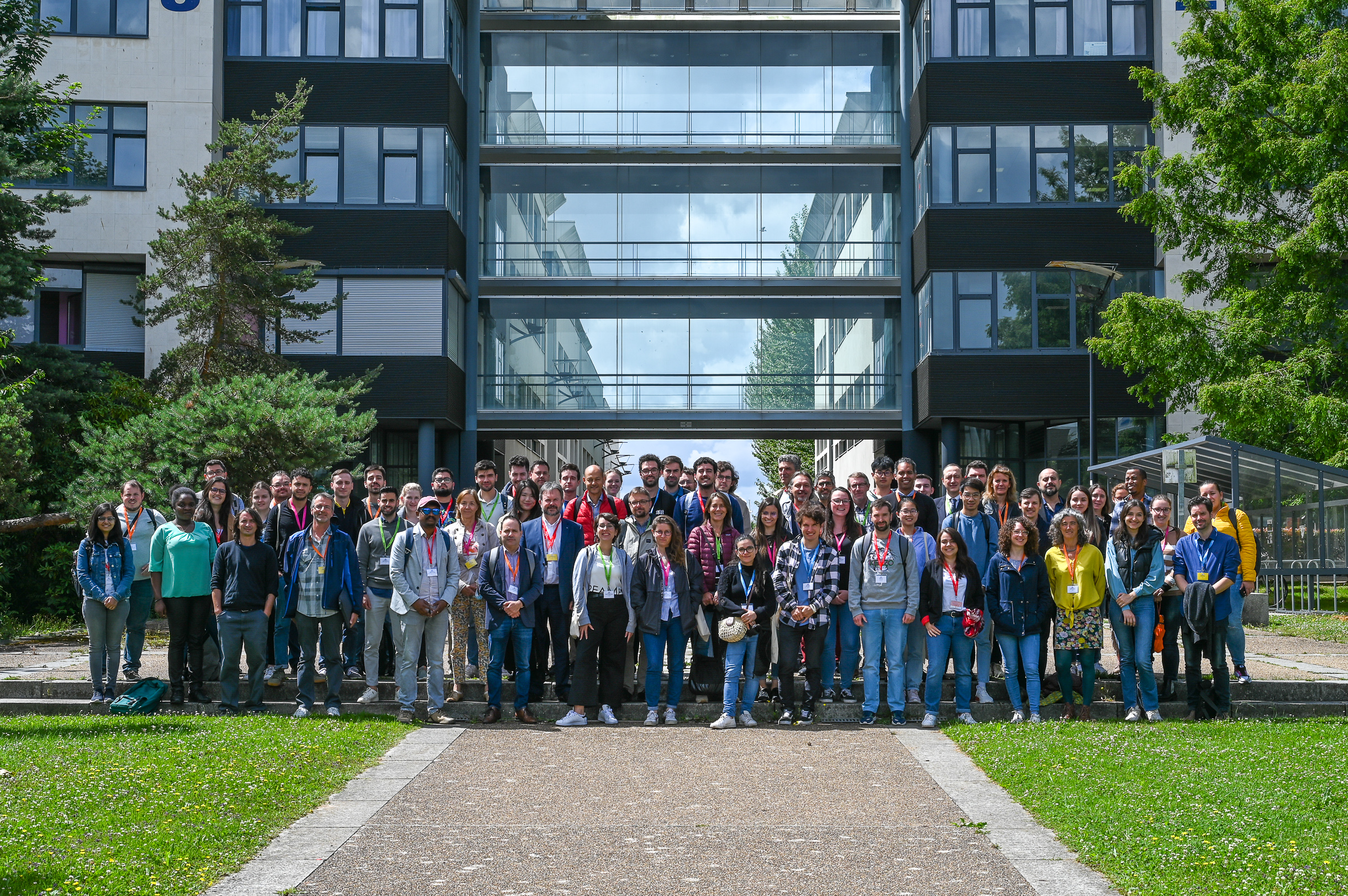 photo_de_groupe_spectrocat_2022.jpg photo_de_groupe_spectrocat_2022.jpg